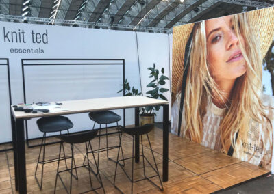 Nettl Rijswijk webdesign knitted beurswand